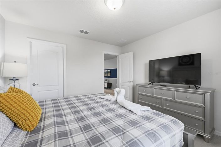 Image No.35-7 Bed House for sale