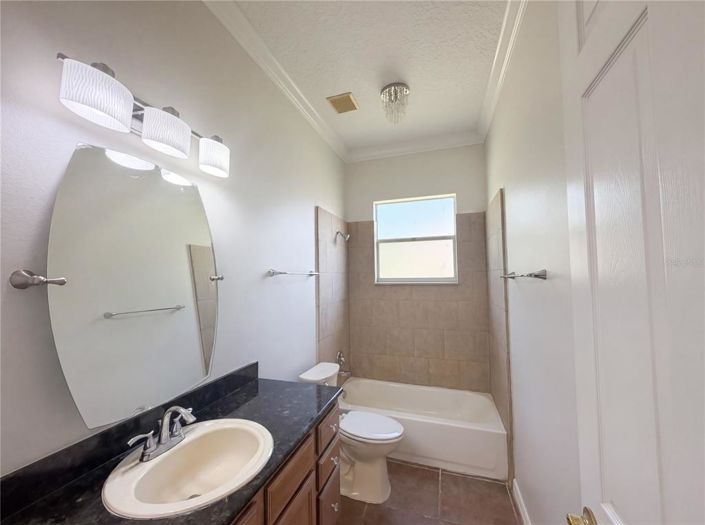 Image No.18-3 Bed House for sale