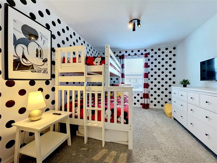 Image No.24-4 Bed Townhouse for sale