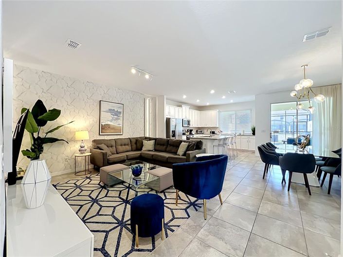 Image No.3-4 Bed Townhouse for sale