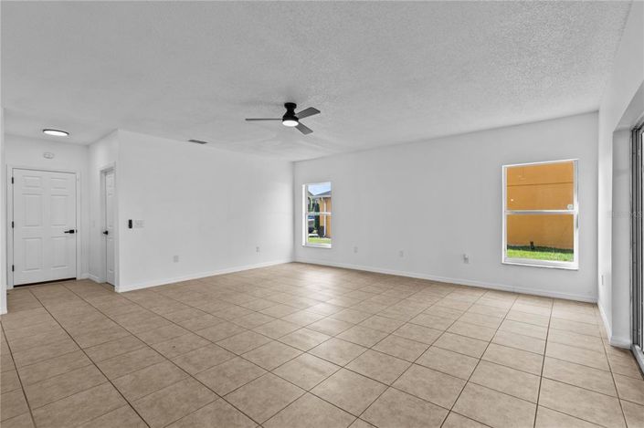 Image No.21-4 Bed House for sale