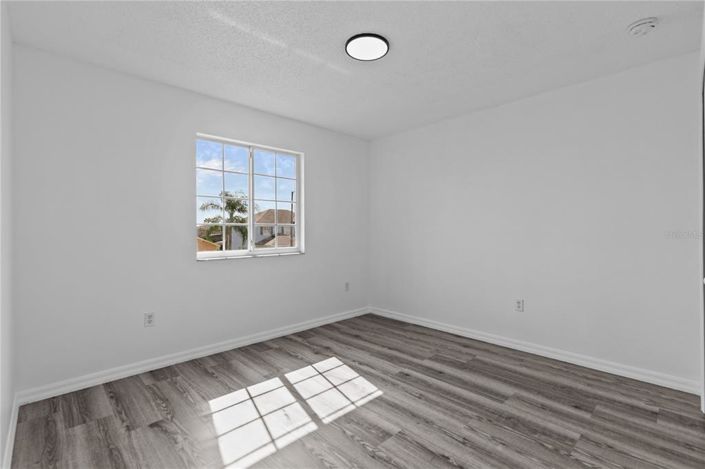 Image No.31-4 Bed House for sale