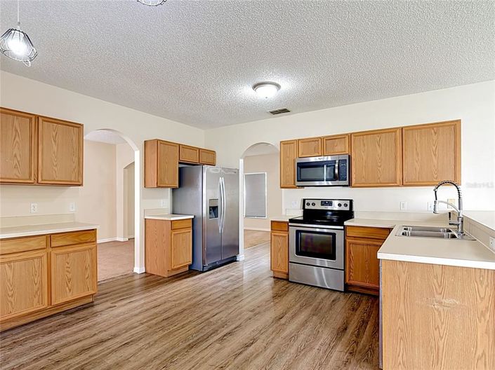 Image No.4-4 Bed House for sale