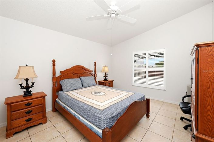 Image No.18-3 Bed House for sale