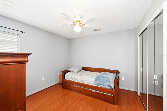 Image No.24-3 Bed House for sale
