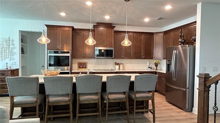 Image No.3-5 Bed House for sale