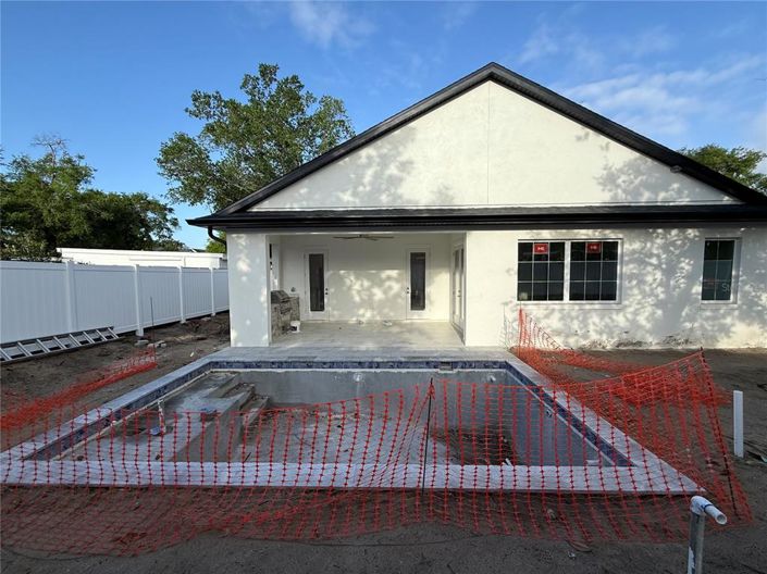 Image No.11-4 Bed House for sale