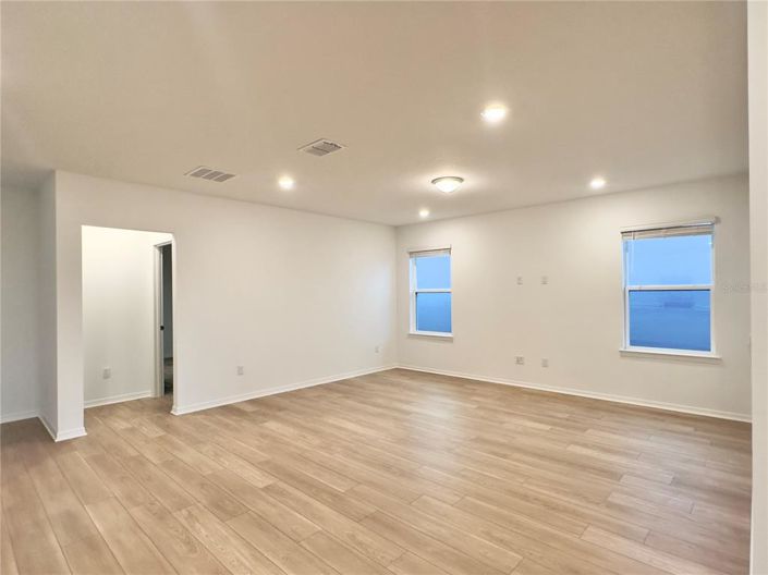 Image No.26-4 Bed House for sale