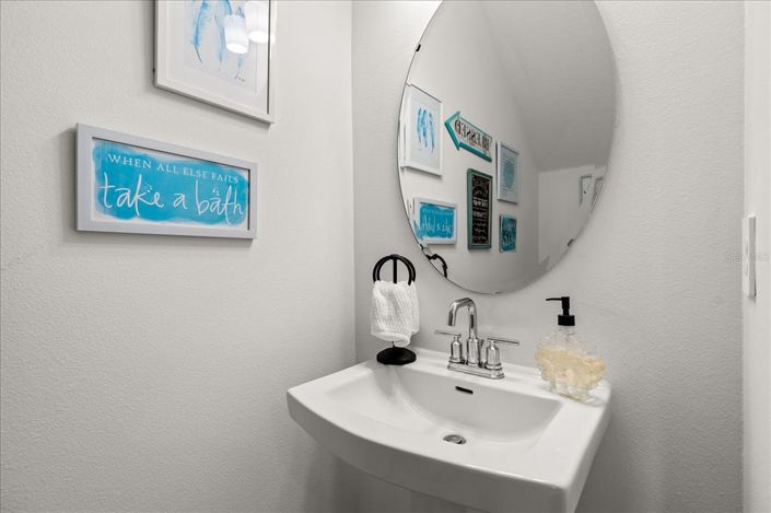 Image No.30-4 Bed House for sale