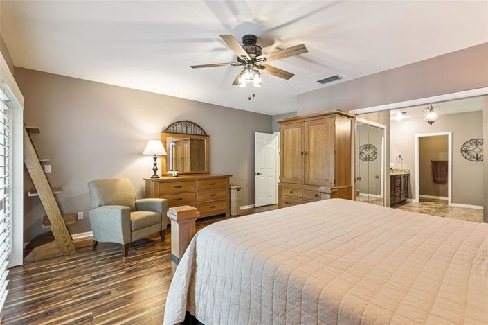 Image No.28-4 Bed House for sale