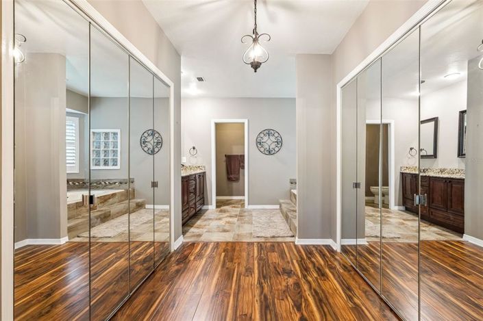 Image No.30-4 Bed House for sale