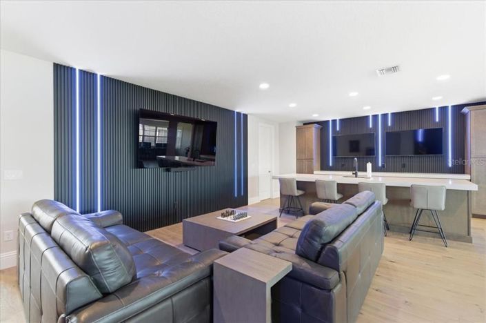 Image No.26-5 Bed House for sale