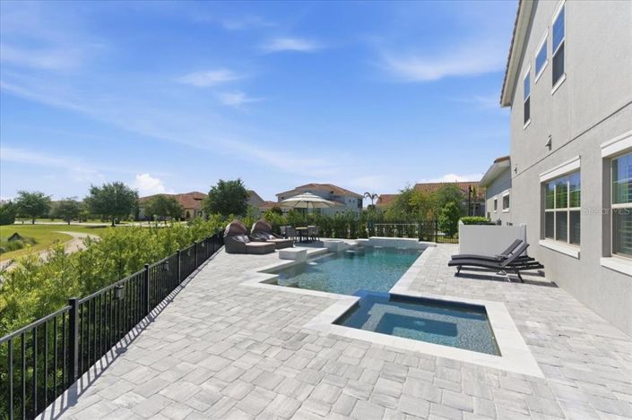 Image No.39-5 Bed House for sale