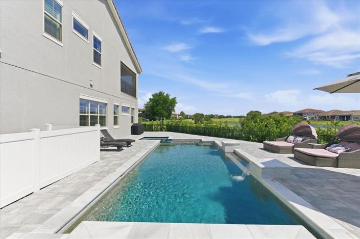 Image No.40-5 Bed House for sale