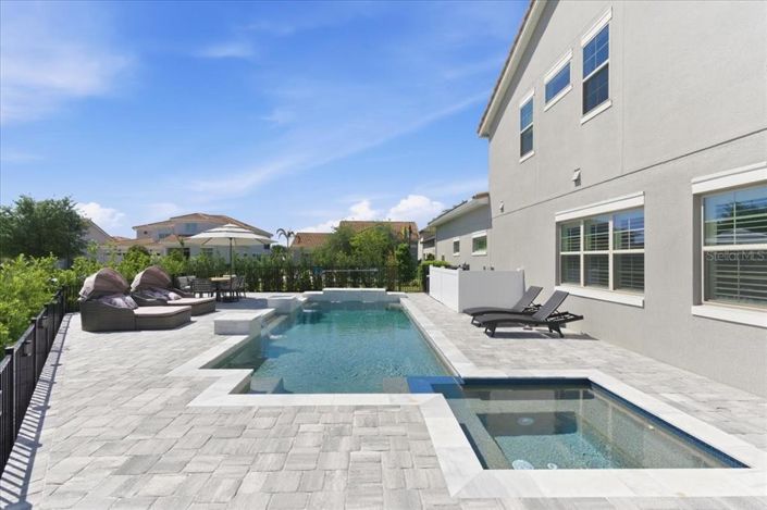 Image No.41-5 Bed House for sale