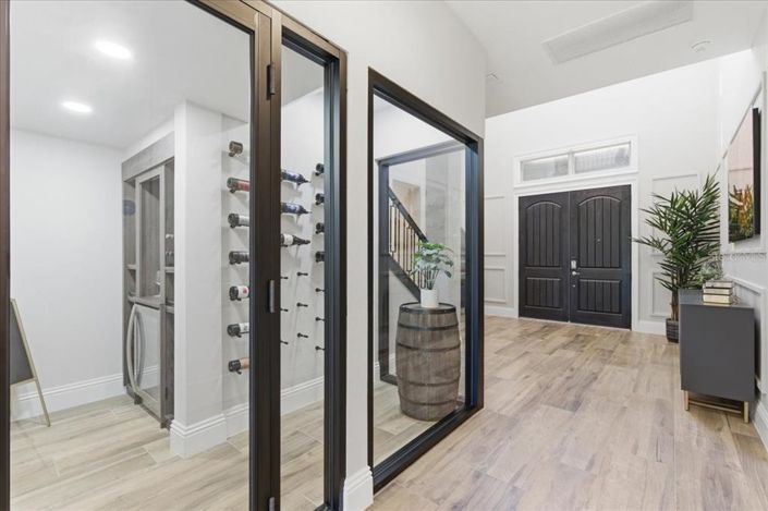 Image No.50-5 Bed House for sale