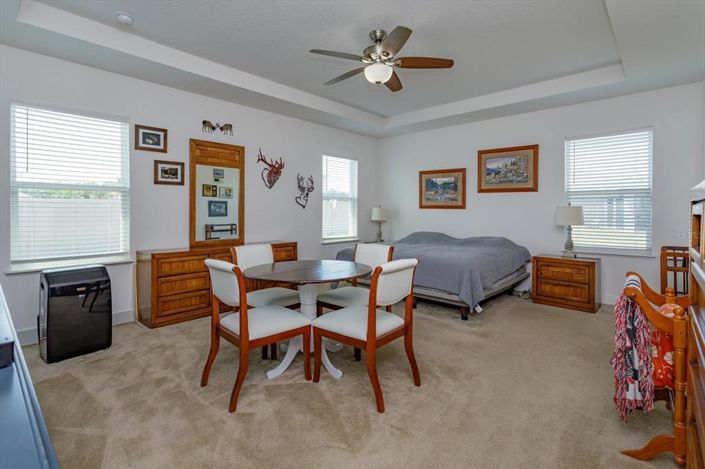 Image No.18-4 Bed House for sale