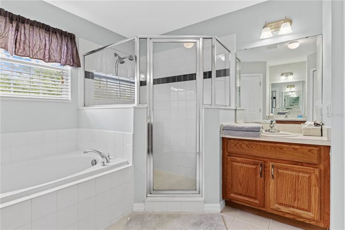 Image No.37-5 Bed House for sale