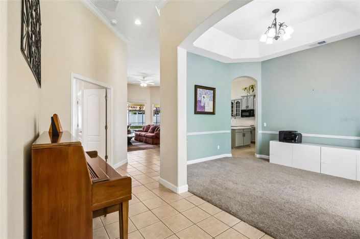 Image No.8-4 Bed House for sale