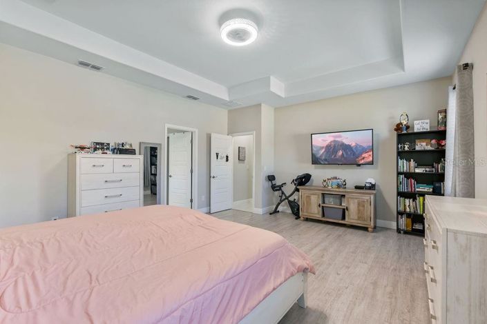 Image No.19-4 Bed House for sale