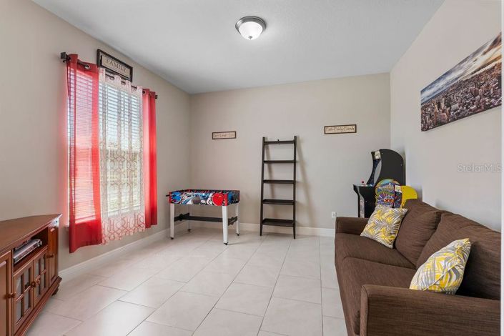 Image No.6-4 Bed House for sale