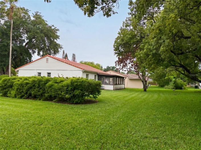 Image No.14-3 Bed House for sale