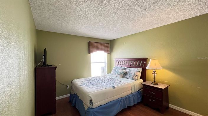 Image No.32-5 Bed House for sale