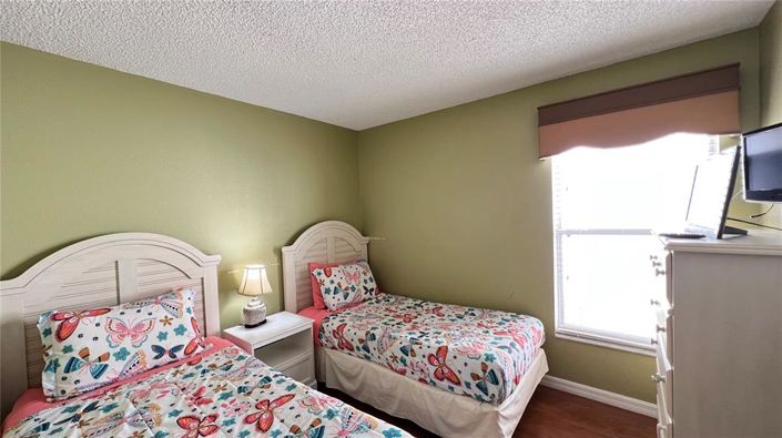 Image No.36-5 Bed House for sale