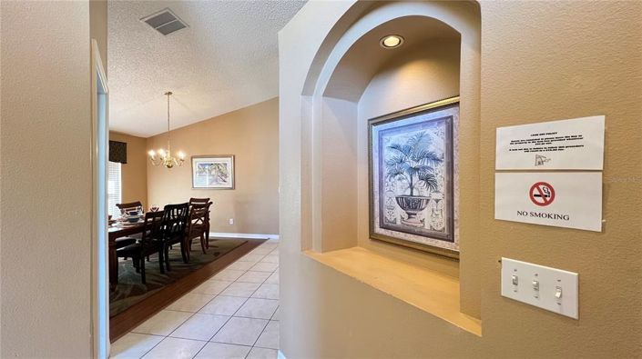 Image No.6-5 Bed House for sale