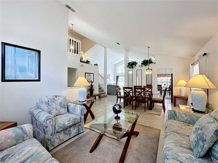 Image No.10-4 Bed House for sale
