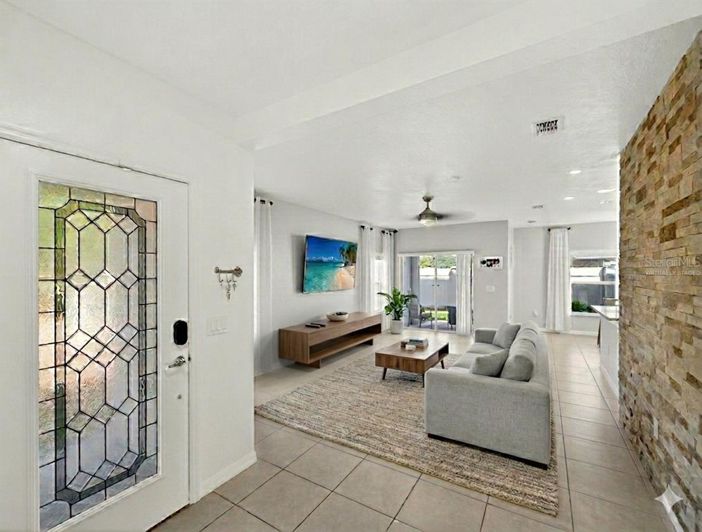 Image No.18-4 Bed Townhouse for sale
