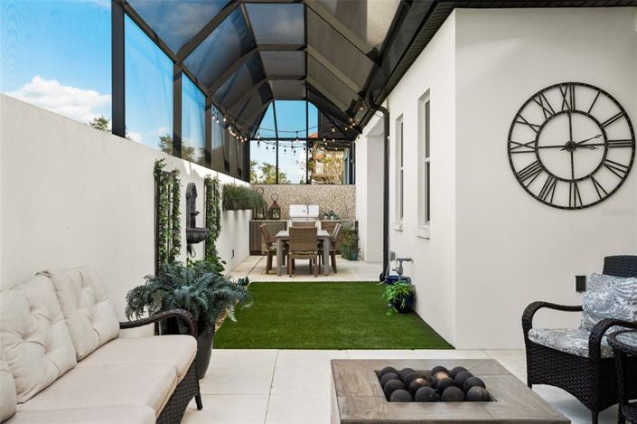 Image No.44-4 Bed Townhouse for sale