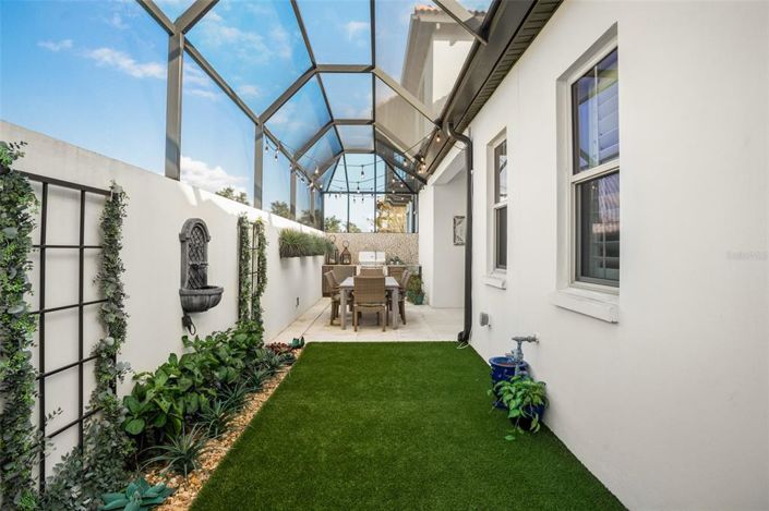 Image No.45-4 Bed Townhouse for sale