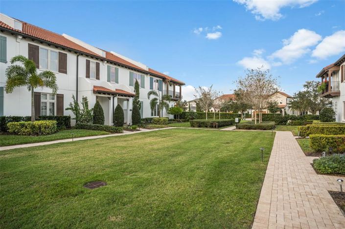 Image No.54-4 Bed Townhouse for sale