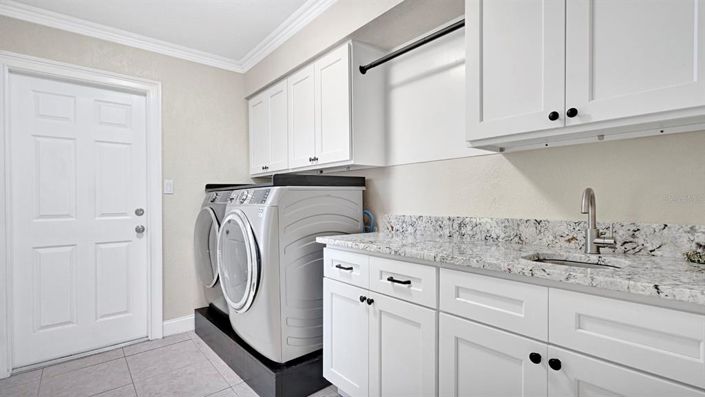 Image No.36-6 Bed House for sale