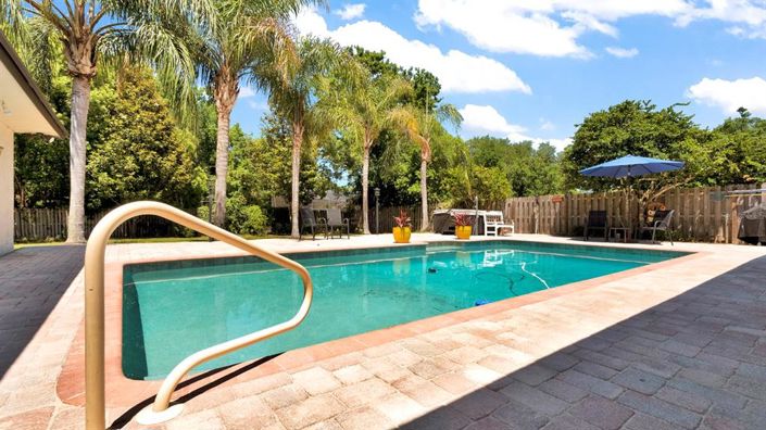 Image No.38-6 Bed House for sale
