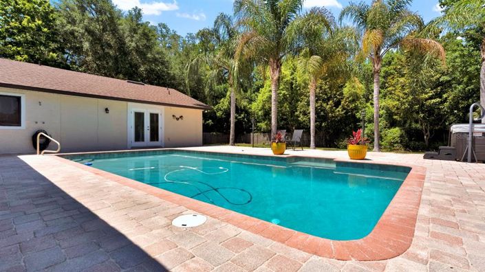 Image No.39-6 Bed House for sale