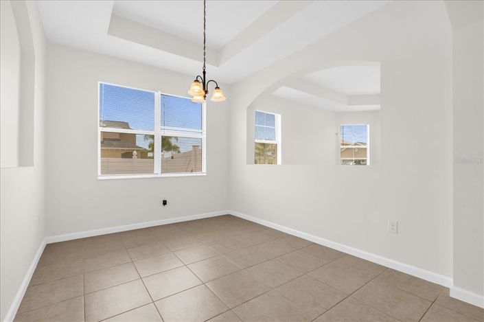 Image No.9-3 Bed House for sale