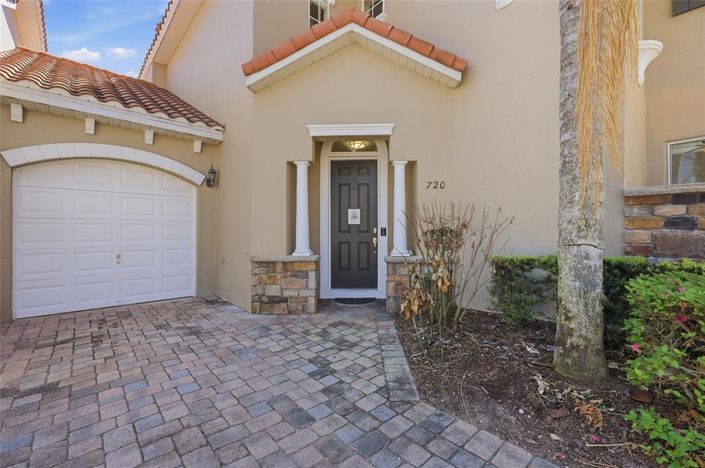 Image No.2-5 Bed Townhouse for sale
