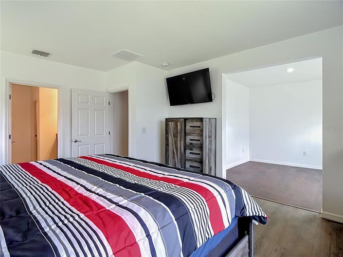 Image No.17-3 Bed House for sale
