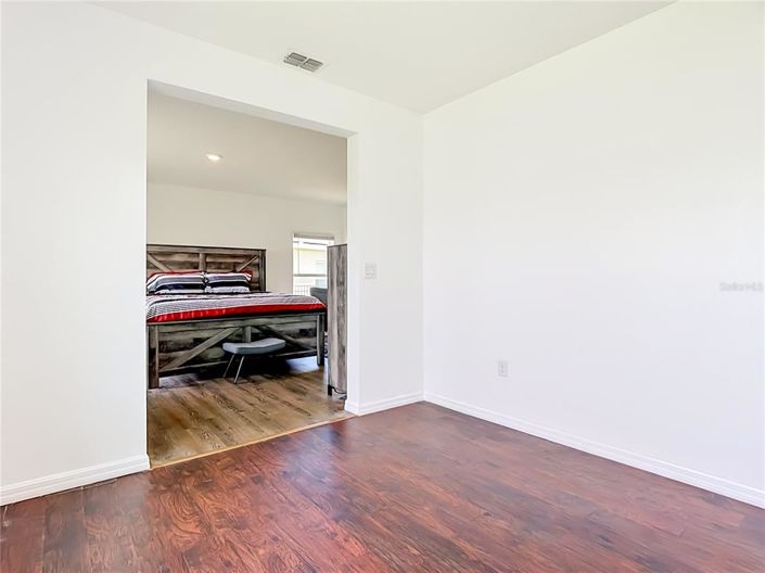 Image No.20-3 Bed House for sale