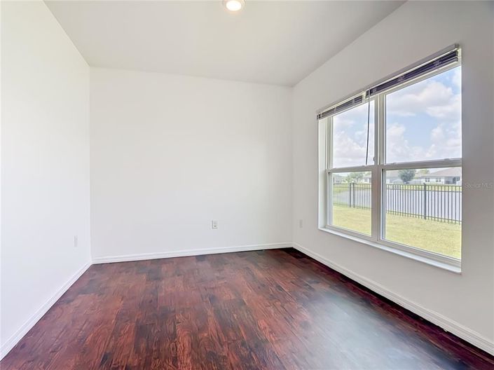Image No.21-3 Bed House for sale