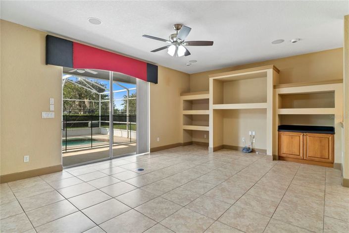 Image No.17-4 Bed House for sale