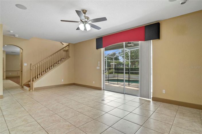 Image No.19-4 Bed House for sale