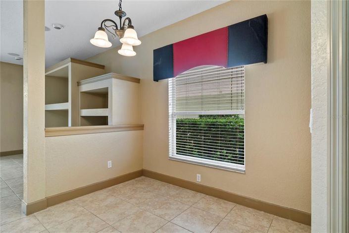 Image No.23-4 Bed House for sale