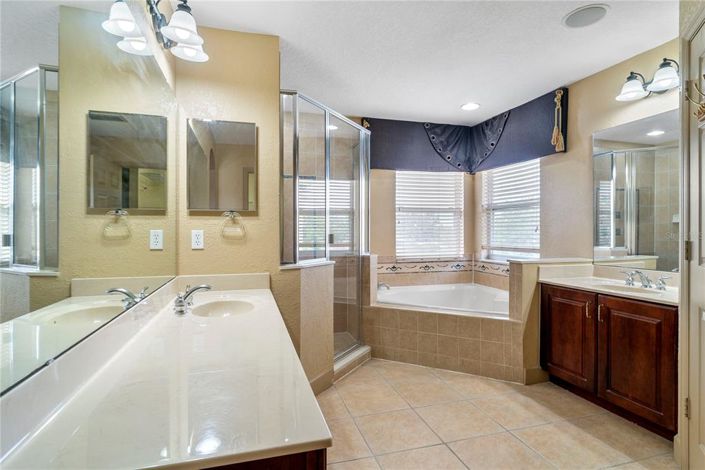 Image No.36-4 Bed House for sale