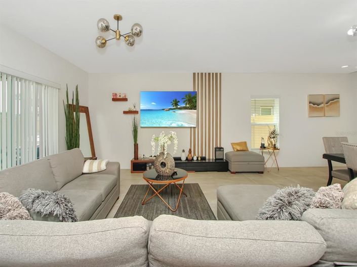 Image No.12-4 Bed House for sale