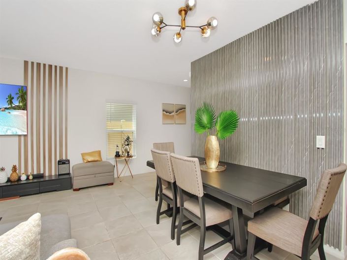 Image No.17-4 Bed House for sale