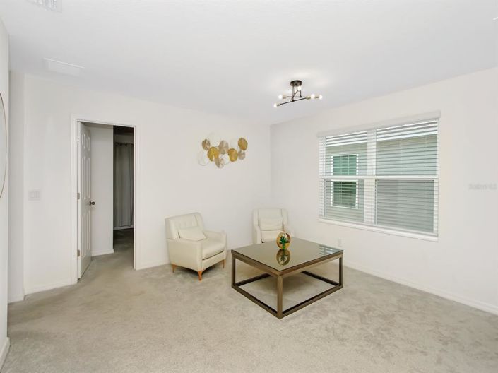 Image No.20-4 Bed House for sale