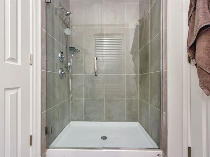 Image No.24-4 Bed House for sale